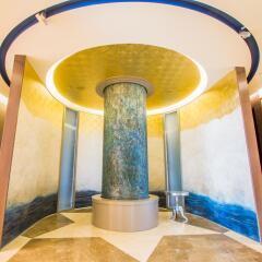 Plus 1 Hotel ванная