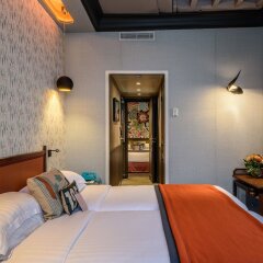 Hotel Les Dames du Panthéon сейф в номере