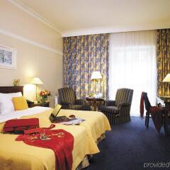 Гостиница Radisson Royal комната для гостей фото 3