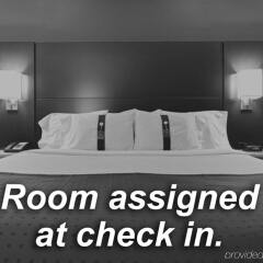 Отель Holiday Inn Raleigh Durham Airport комната для гостей фото 3
