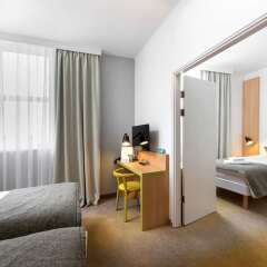 Отель ibis Styles Budapest City Венгрия, Будапешт - 4 отзыва об отеле, цены и фото номеров - забронировать отель ibis Styles Budapest City онлайн комната для гостей фото 2