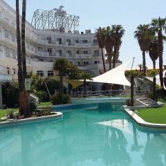 Hotel Selvamar бассейн