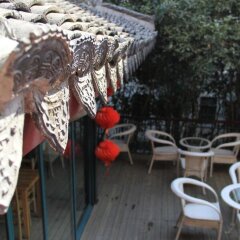 Отель Beehome International Youth Hostel- Lujiazui Китай, Шанхай - отзывы, цены и фото номеров - забронировать отель Beehome International Youth Hostel- Lujiazui онлайн приотельная территория фото 2