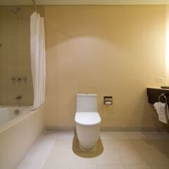 Отель Taal Vista Hotel Филиппины, Тагайтай - отзывы, цены и фото номеров - забронировать отель Taal Vista Hotel онлайн ванная фото 2