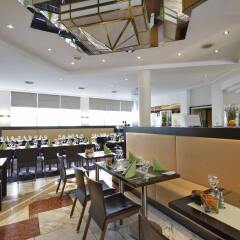 Lindner Hotel Airport гостиничный бар