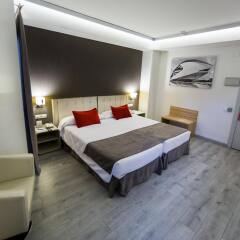 Sweet Hotel Renasa Валенсия комната для гостей фото 3