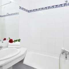Lito Hotel ванная