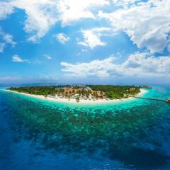 Отель Reethi Faru Resort пляж