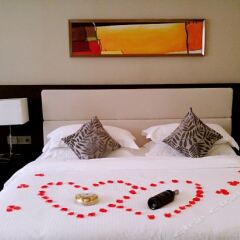 Junyue Internation Hotel сейф в номере