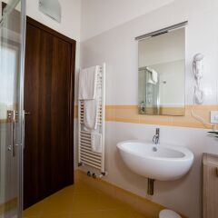 Отель Moretti Country House Италия, Чивитанова-Марке - отзывы, цены и фото номеров - забронировать отель Moretti Country House онлайн ванная фото 2