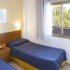 Hotel Salou Beach by Pierre & Vacances комната для гостей фото 4