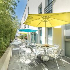 Отель B&B Hôtel CANNES Ouest La Bocca балкон