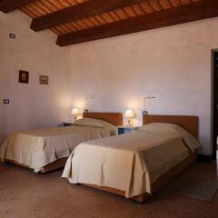 Отель Resort Sant'Agostino Сиракуза сейф в номере
