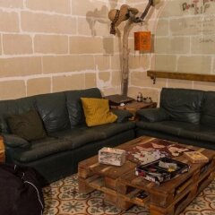 Отель Hostel Jones Мальта, Слима - отзывы, цены и фото номеров - забронировать отель Hostel Jones онлайн комната для гостей фото 2