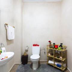 Отель Riad Dar Benbrahim ванная фото 2