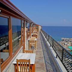 Assos Hotel балкон