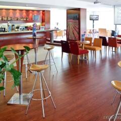 Отель Novotel Barcelona S Joan Despi гостиничный бар