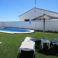 Отель Chalet Huerta 1 con piscina y paddle бассейн фото 3