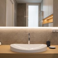 Отель Chic & Central in Lively but Quiet Area ванная