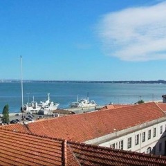 Отель Alfama River Apartments Португалия, Лиссабон - отзывы, цены и фото номеров - забронировать отель Alfama River Apartments онлайн пляж