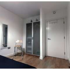 Отель Spacious 1 Bedroom Flat for 2 in Manchester Великобритания, Манчестер - отзывы, цены и фото номеров - забронировать отель Spacious 1 Bedroom Flat for 2 in Manchester онлайн балкон