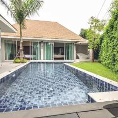 Отель AYG Marum Private Pool Villa бассейн