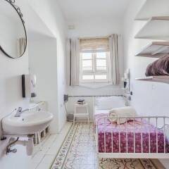 Отель Granny's Inn - Hostel Мальта, Слима - отзывы, цены и фото номеров - забронировать отель Granny's Inn - Hostel онлайн комната для гостей фото 5