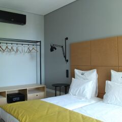 Отель Porto Music Guest House Порту сейф в номере