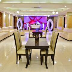 Hotel S. K Crown Park Naraina интерьер отеля