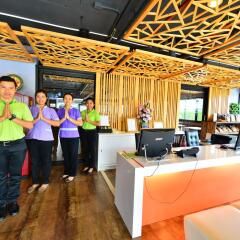 Отель Modern Thai Suites Таиланд, Пхукет - отзывы, цены и фото номеров - забронировать отель Modern Thai Suites онлайн гостиничный бар