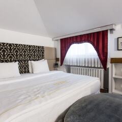 Мини-отель Garden House Istanbul Стамбул сейф в номере