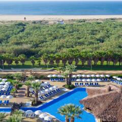 Отель Iberostar Isla Canela пляж фото 2