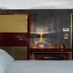 Отель Snob Hotel by Elegancia Франция, Париж - 2 отзыва об отеле, цены и фото номеров - забронировать отель Snob Hotel by Elegancia онлайн сейф в номере