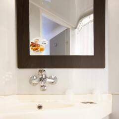 Отель Premiere Classe Auxerre ванная фото 2