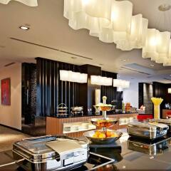 Отель Impiana KLCC Hotel Малайзия, Куала-Лумпур - 9 отзывов об отеле, цены и фото номеров - забронировать отель Impiana KLCC Hotel онлайн питание фото 2