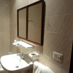 Hotel Via Norte Эль-Грове ванная фото 2