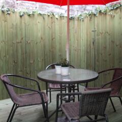 Отель Aroha Guest House балкон