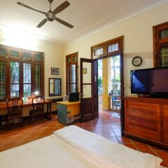 Отель French Styled House удобства в номере