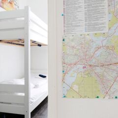 Апартаменты RockChair Apartment Niebuhrstraße Берлин сейф в номере