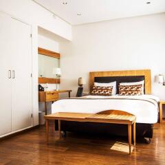 Le Pietri Urban Hotel сейф в номере
