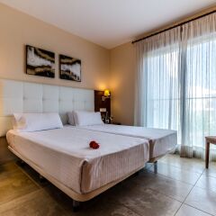 Отель El Plantio Golf Resort комната для гостей фото 3