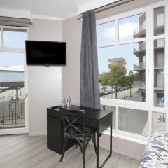 Отель B&B Antwerp Harbour View балкон