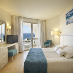 The Golden Coast Beach Hotel комната для гостей фото 2
