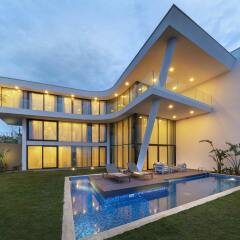 Отель LUX* Bodrum Resort & Residences бассейн