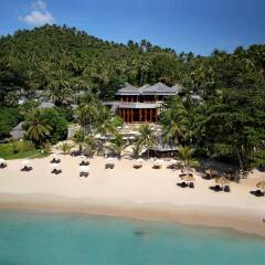 Отель The Surin Phuket пляж