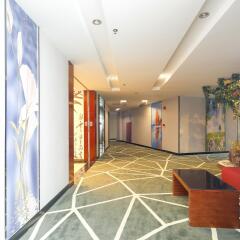 Calvin Hotel интерьер отеля