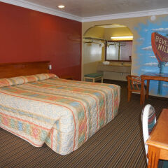 Отель Hollywood Inn Express North Лос-Анджелес комната для гостей фото 5