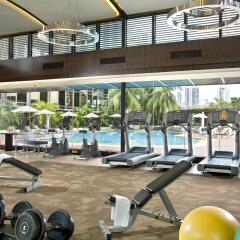 Отель Sheraton Towers Singapore спортивное сооружение