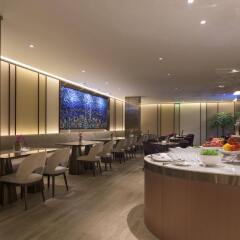 Отель Mercure Shanghai Hongqiao Airport Китай, Шанхай - отзывы, цены и фото номеров - забронировать отель Mercure Shanghai Hongqiao Airport онлайн питание