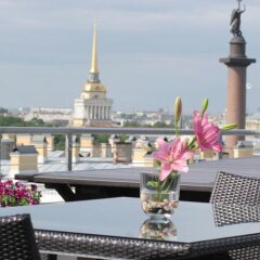 Гранд Отель Мойка 22 в Санкт-Петербурге - забронировать гостиницу Гранд Отель Мойка 22, цены и фото номеров Санкт-Петербург балкон